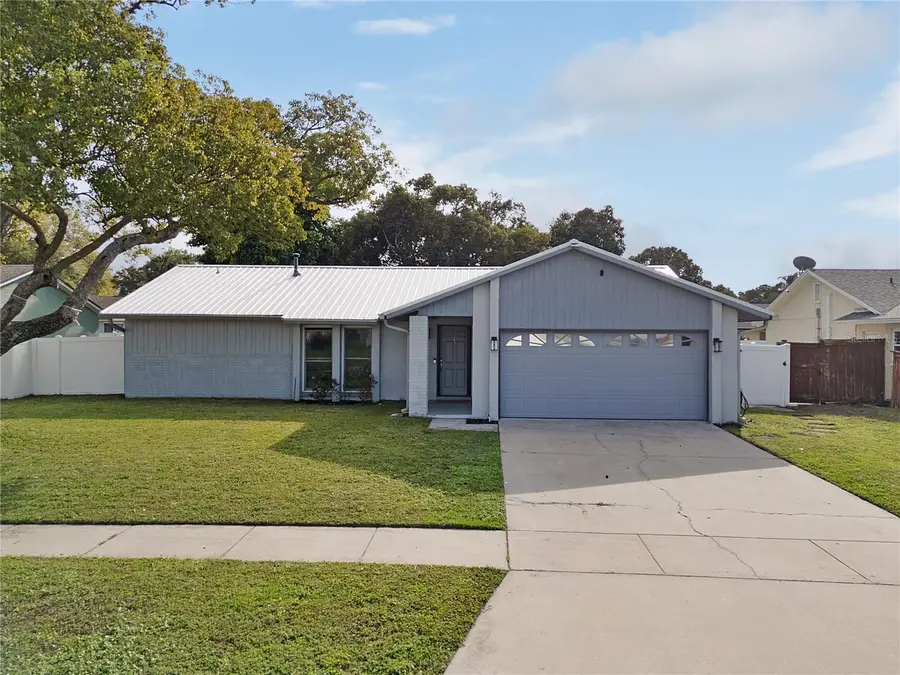 2324 Woodleaf Court, Orlando, FL 32837 - Image #2