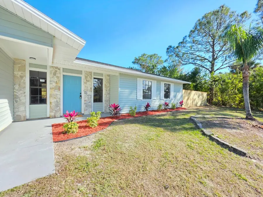 839 Carnation Avenue Se, Palm Bay, FL 32909 - Image #2