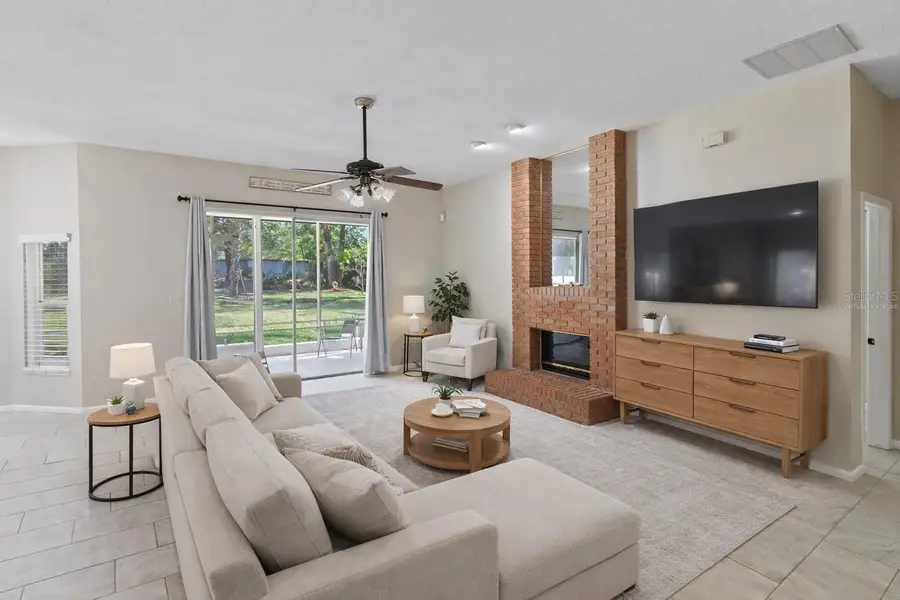 1190 Deer Lake Circle, Apopka, FL 32712 - Image #2