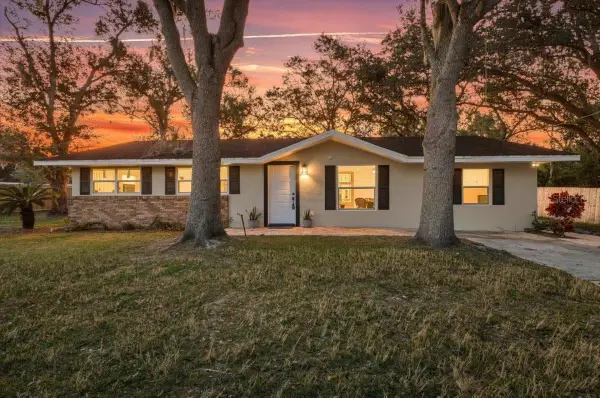 2415 Sutton Road, LAKELAND, FL 33810