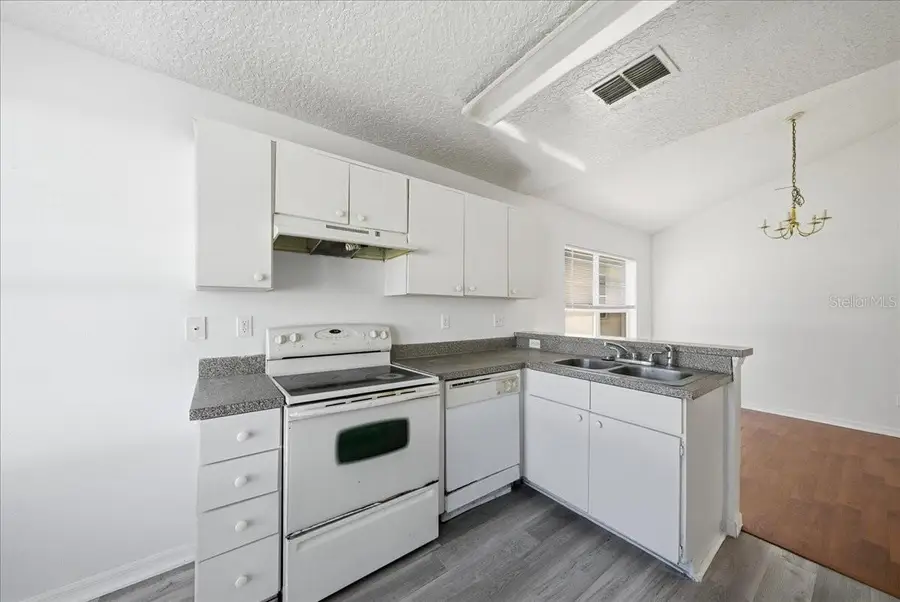 7962 Niagara Falls Court, Orlando, FL 32825 - Image #3