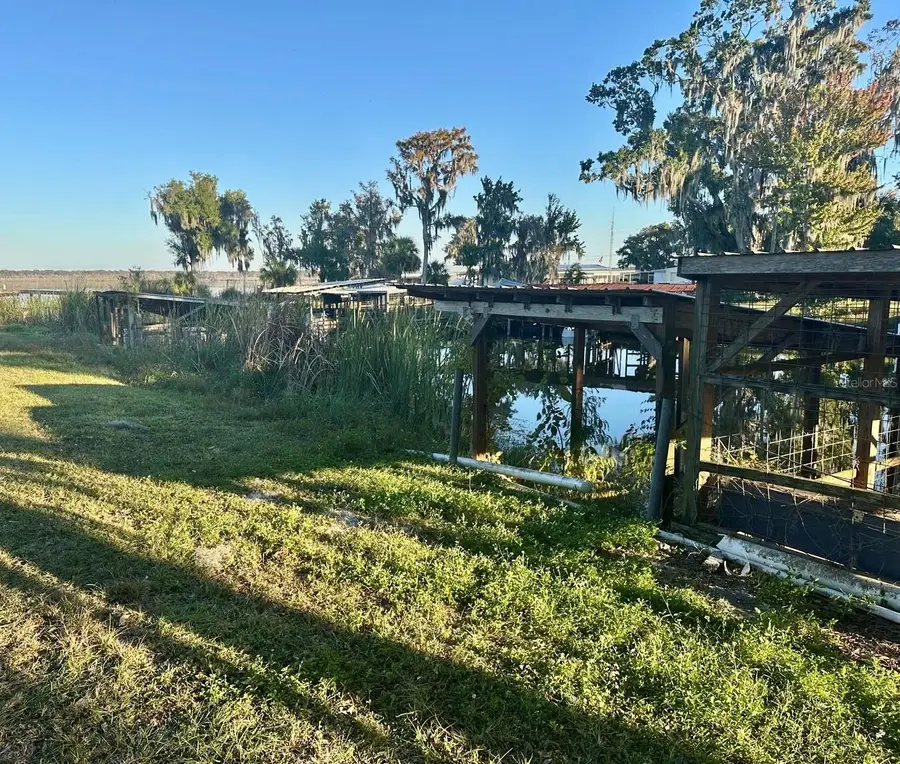 922 Cr 482a, Lake Panasoffkee, FL 33538 - #2