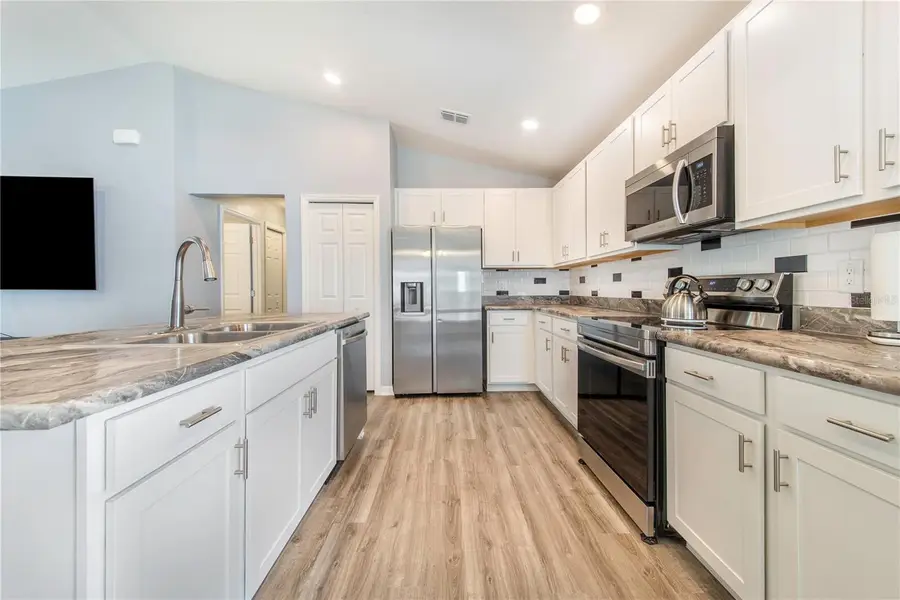 941 Aruba Avenue, Mulberry, FL 33860 - #2