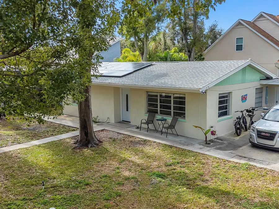 7684 Oakhurst Road, Seminole, FL 33776 - Image #3