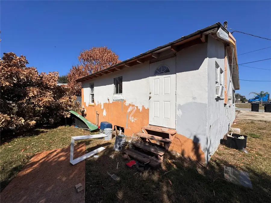 323 W 9th Street, Frostproof, FL 33843 - #2