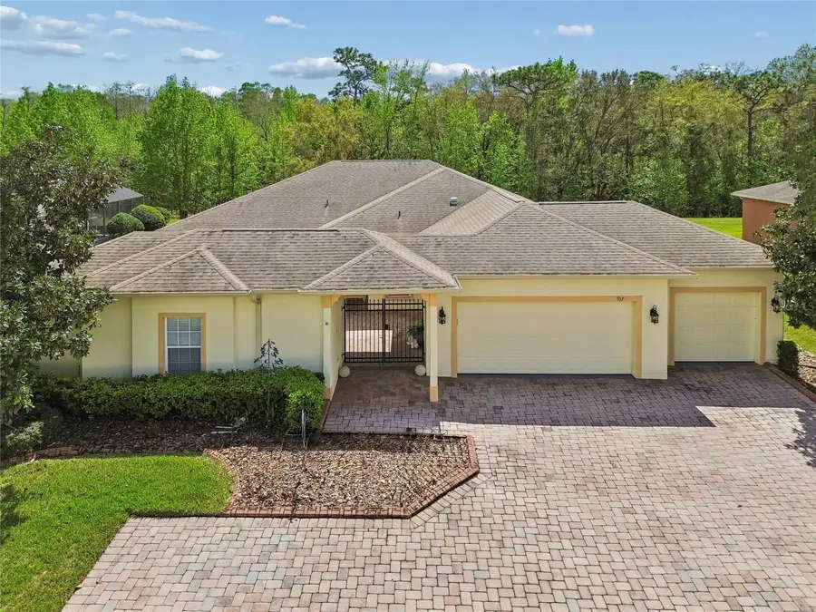 917 Shorehaven Dr, Poinciana, FL 34759 - #2