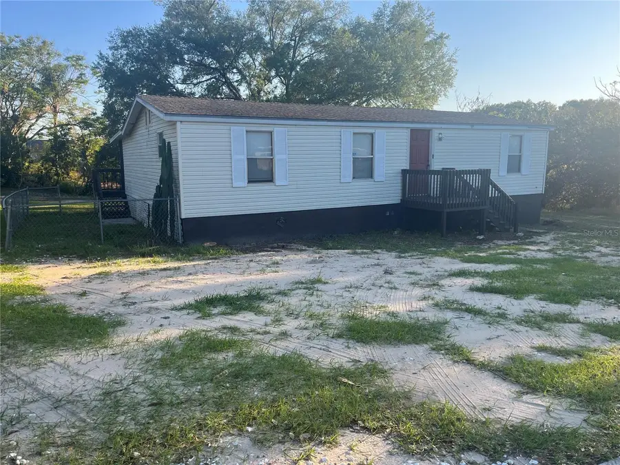 142 Winston Avenue, Lake Wales, FL 33853 - #3