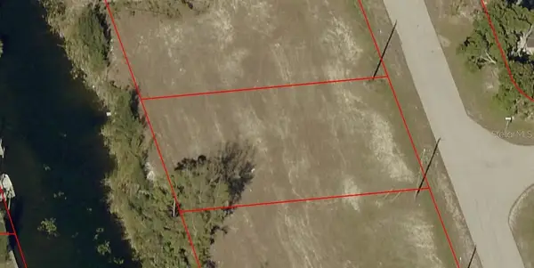 3322 NE 9th Place, CAPE CORAL, FL 33909