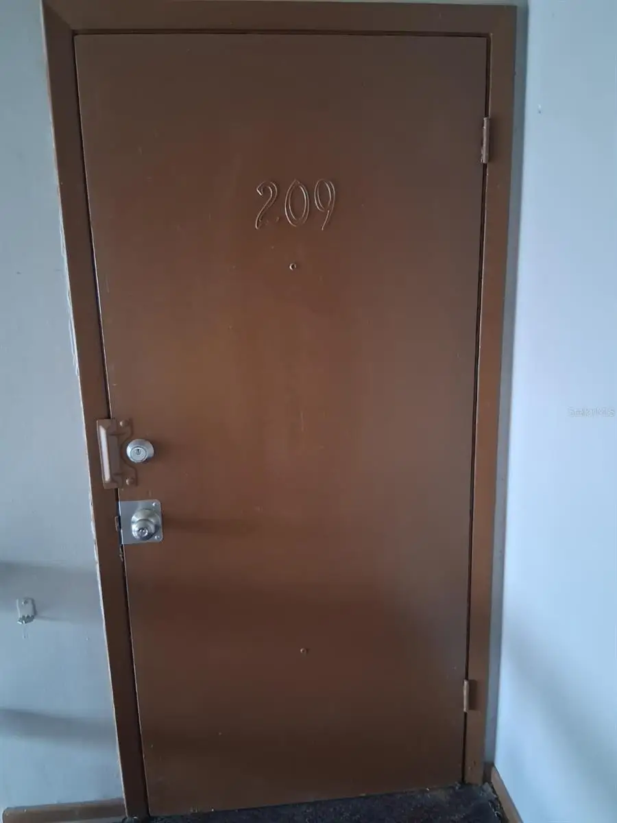 5885 Dahlia Apt 209 Drive #18, Orlando, FL 32807 - #2