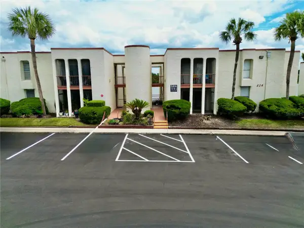 524 Orange Drive #11, ALTAMONTE SPRINGS, FL 32701