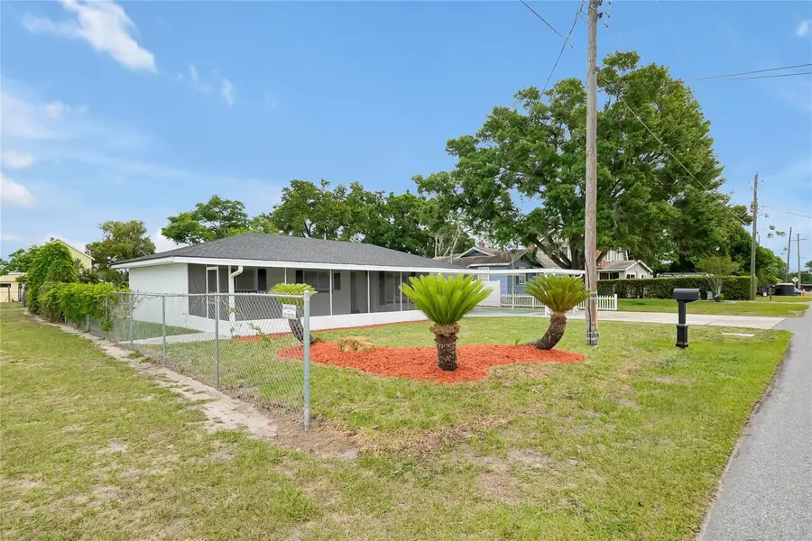 825 NW Avenue Y Avenue Nw, Winter Haven, FL 33881 - #2