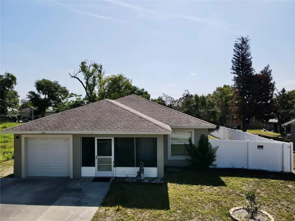 313 Oak Street, Auburndale, FL 33823 - #1