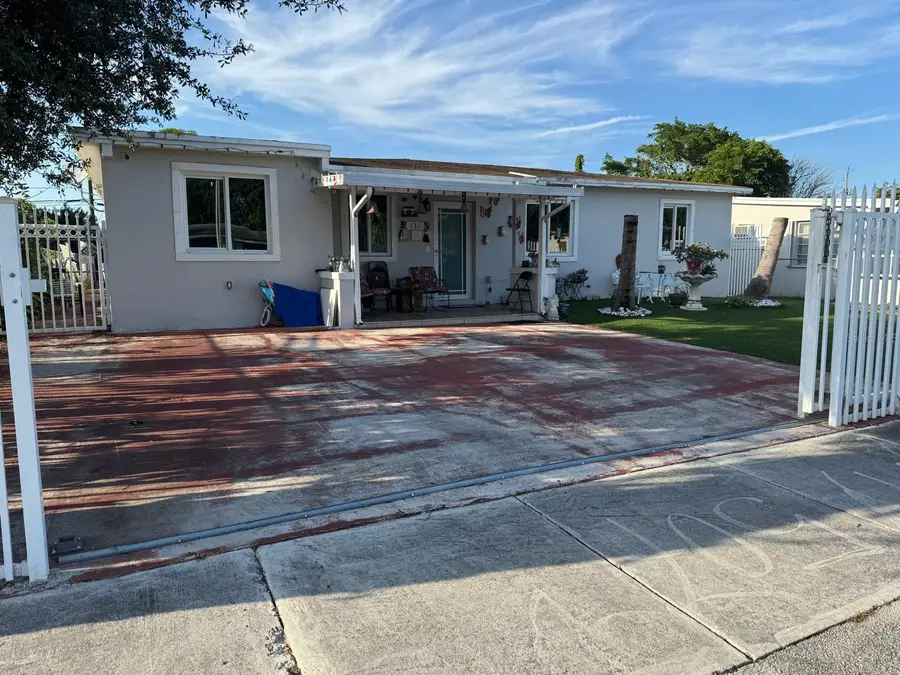 131 E 39th Street, Hialeah, FL 33013 - #3