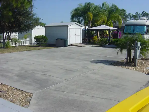 6177 Parkway E, ST CLOUD, FL 34771