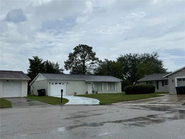 10508 Linger Lane, ORLANDO, FL 32821