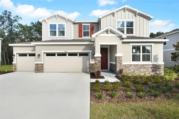 1042 Cloud Ridge Court, MOUNT DORA, FL 32757