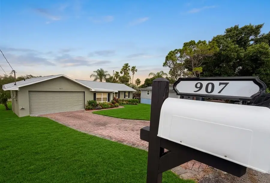 907 Valentina Drive, Dundee, FL 33838 - #2
