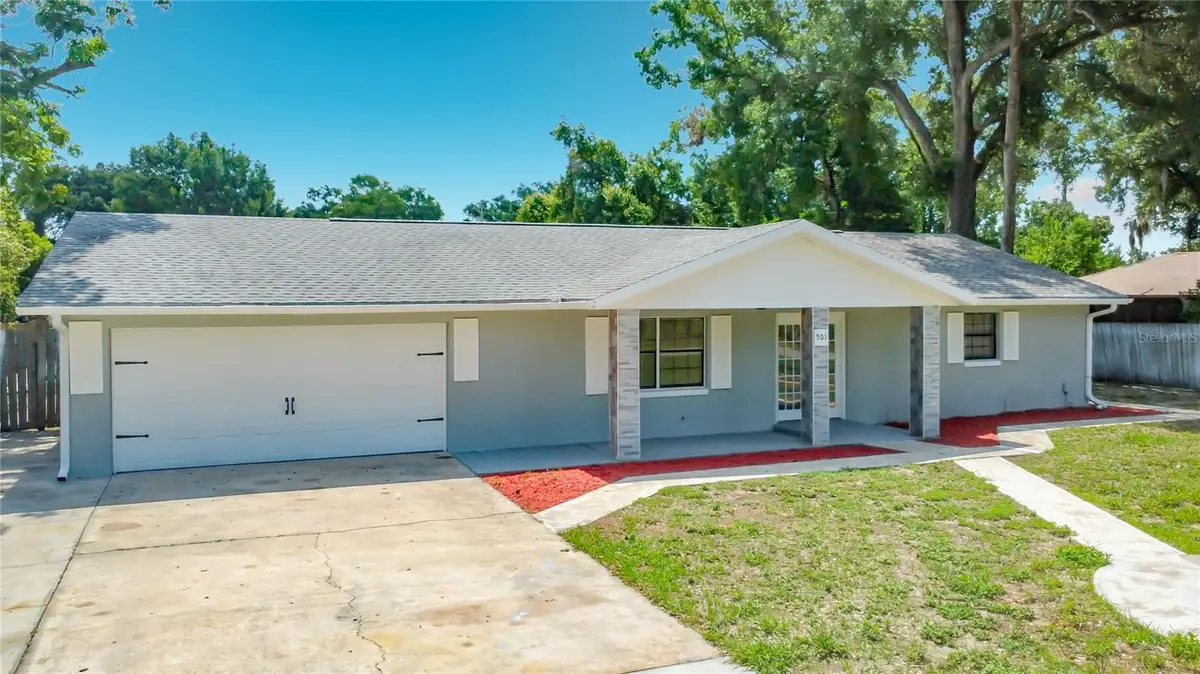 501 Rose Avenue, Fruitland Park, FL 34731 - #1