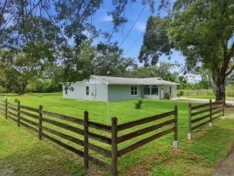 5730 Anna Drive, Tampa, FL 33610 - #2