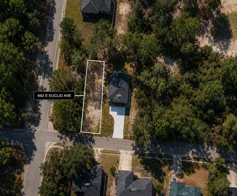 692 E Euclid Avenue, Deland, FL 32724 - #2
