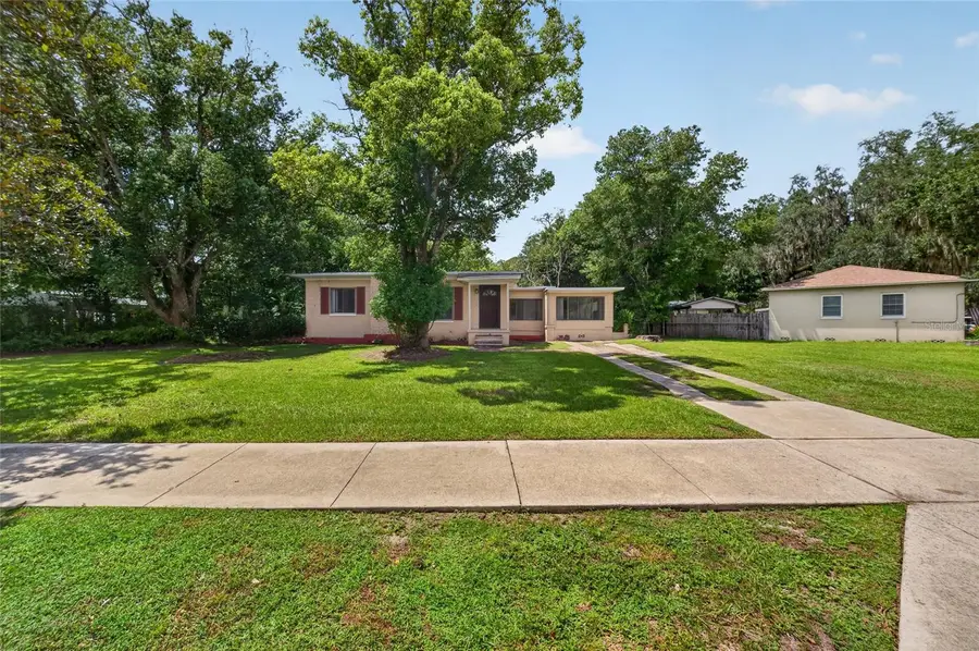 2402 S Summerlin Avenue, Sanford, FL 32771 - #2