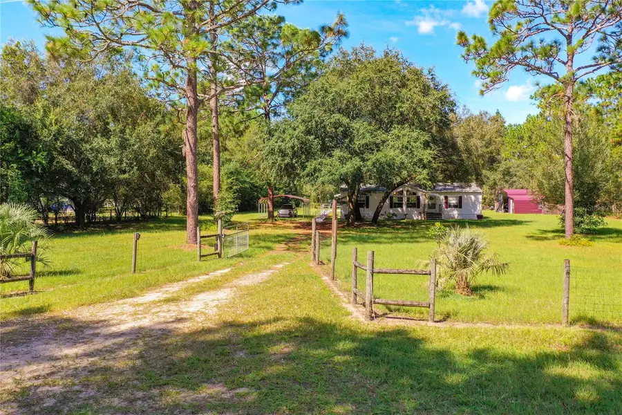 2670 SE 141st Avenue, Morriston, FL 32668 - #3