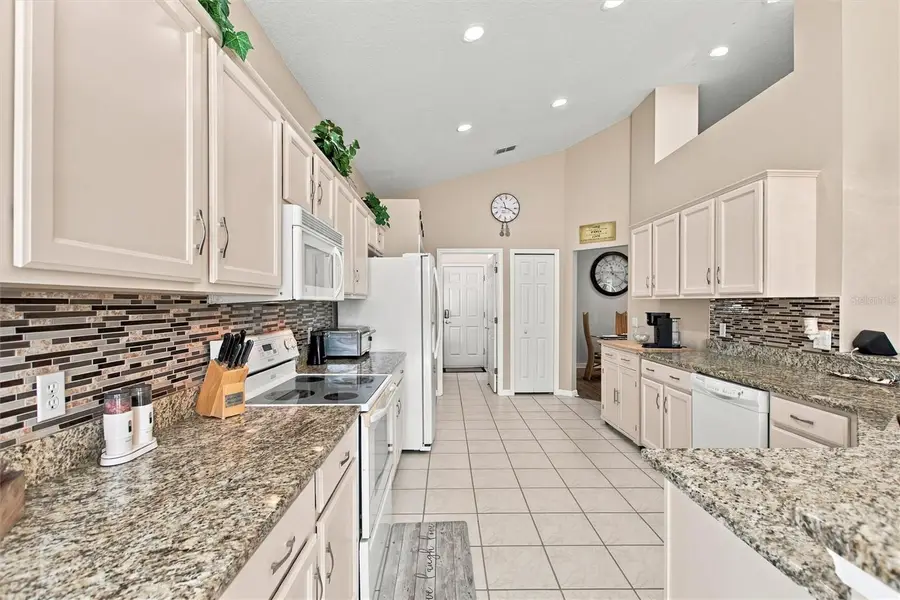 217 Fleming Ln, Davenport, FL 33837 - #3