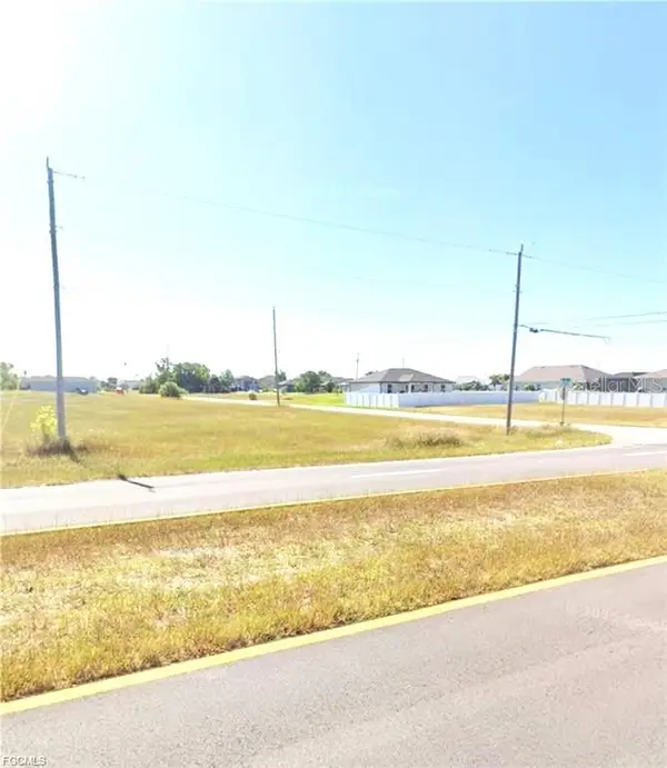 1300 N Gator Circle, CAPE CORAL, FL 33909