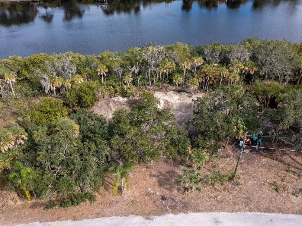 2504 River Bend Drive, RUSKIN, FL 33570 BHGRE