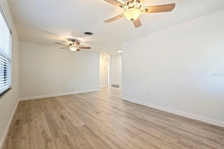 231 93rd Avenue N, Saint Petersburg, FL 33702 - #3