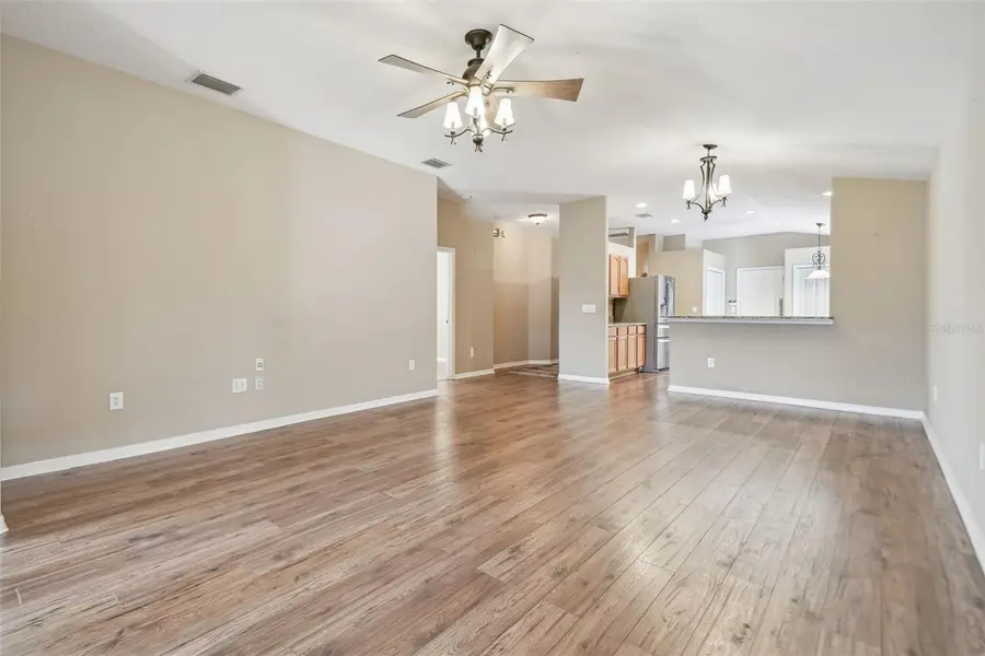 6109 Gentle Ben Circle, Wesley Chapel, FL 33544 - Image #2