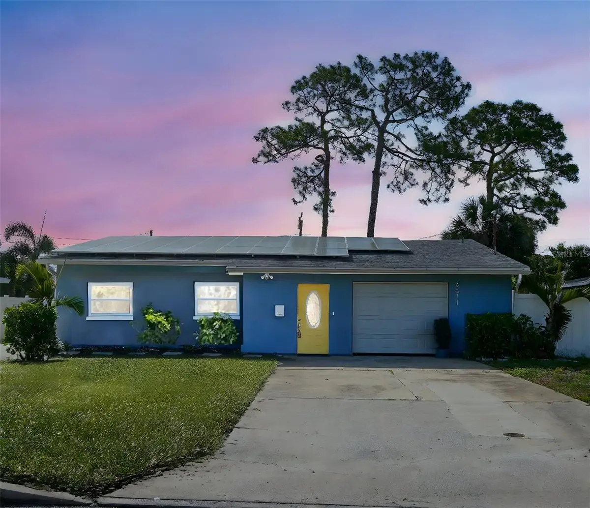 4511 Huntington Street Ne, Saint Petersburg, FL 33703 - Image #1