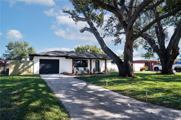 8849 109th Lane, SEMINOLE, FL 33772