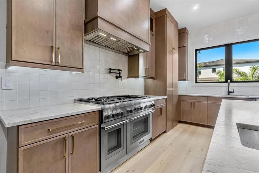 5003 W Poe Avenue, Tampa, FL 33629 - Image #2