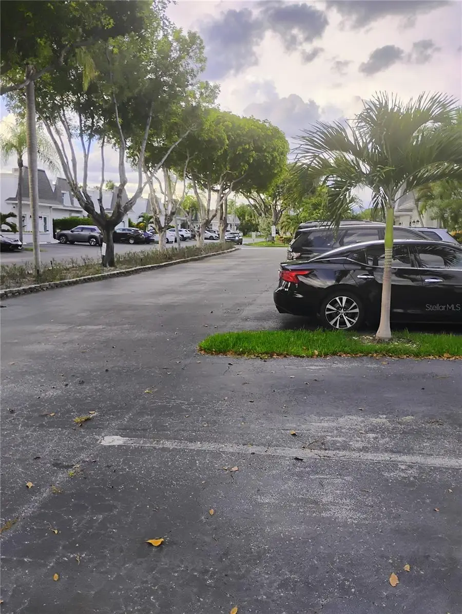 612 NE 27th Avenue, Hallandale Beach, FL 33009 - Image #3