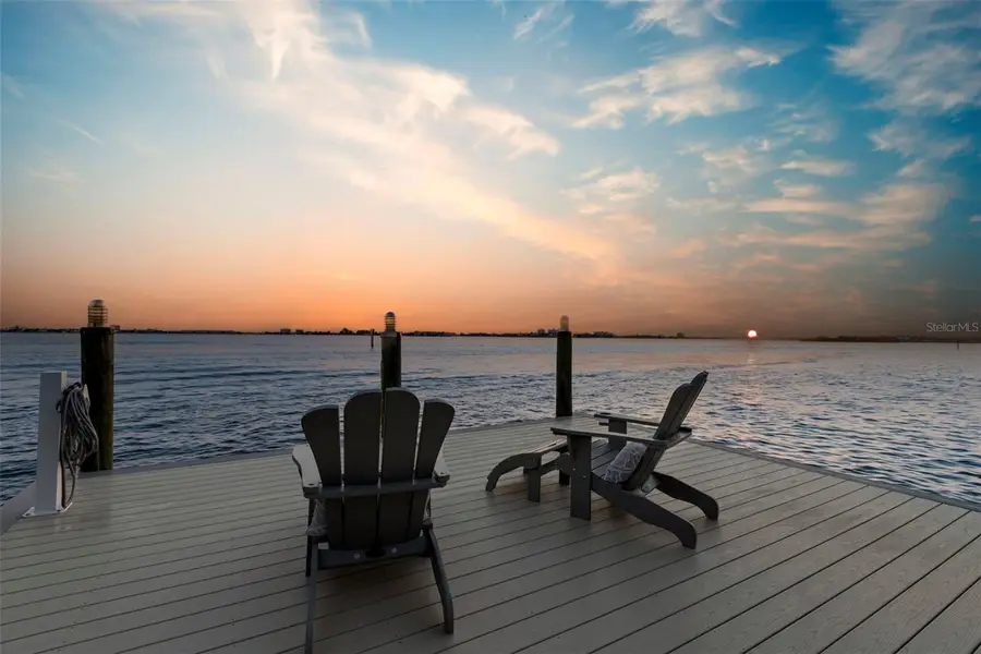 5907 Bayview Circle S, Gulfport, FL 33707 - Image #2