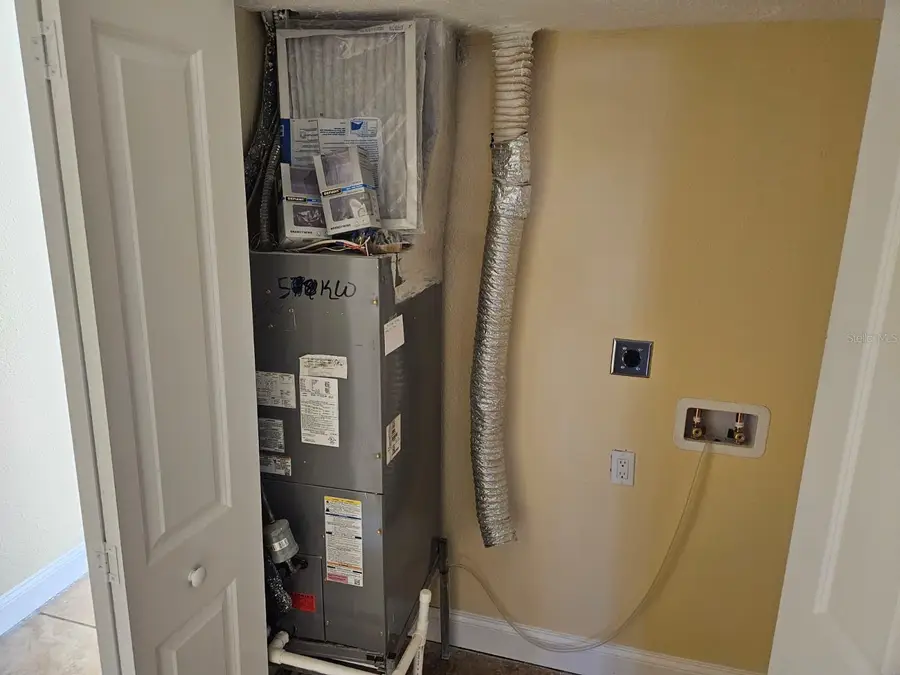 2424 W Tampa Bay Boulevard #I102, Tampa, FL 33607 - Image #3