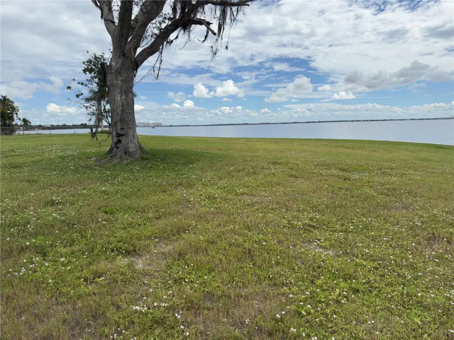 266 Beeney Road Se, Port Charlotte, FL 33952 - Image #2