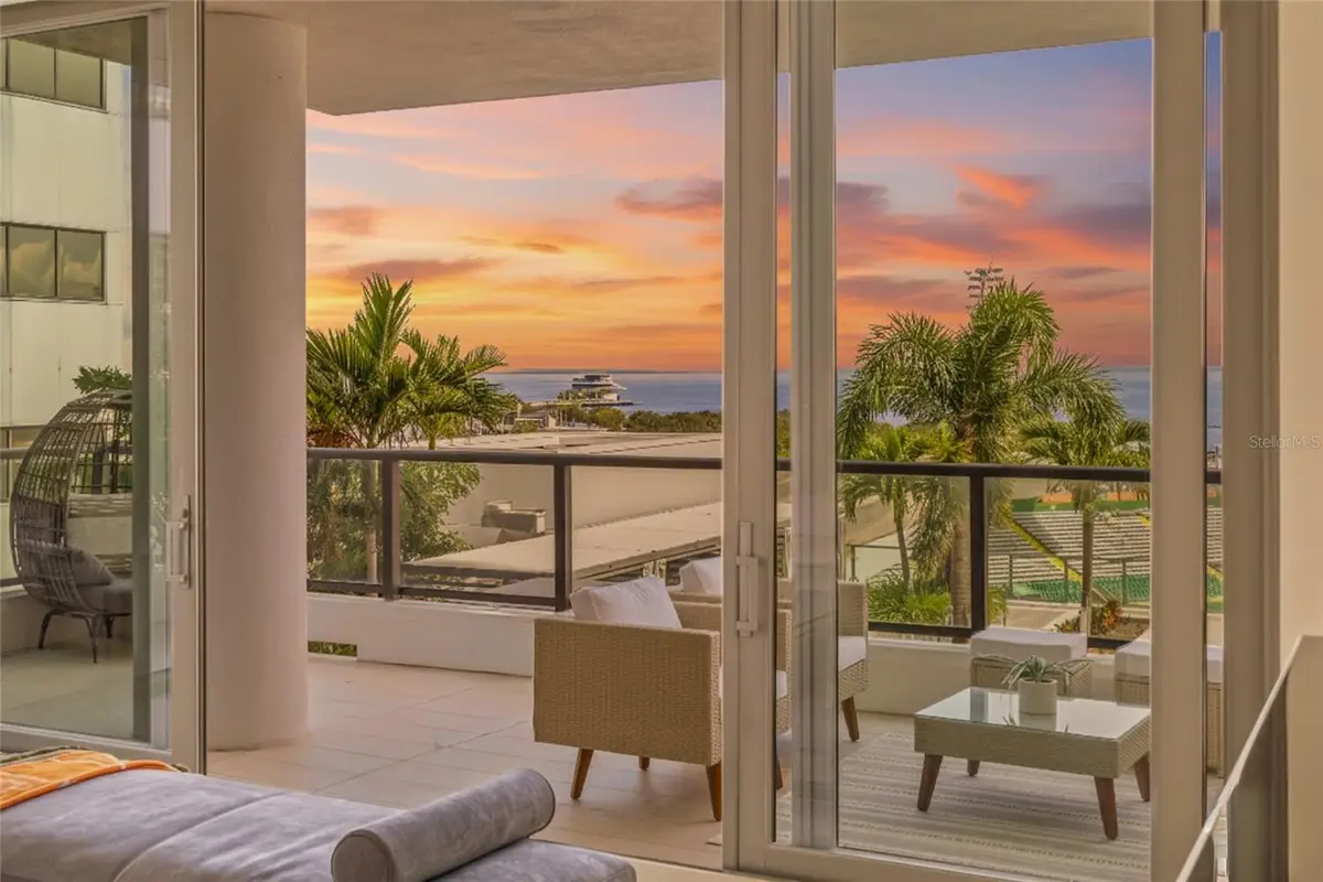 301 1st Street S #803, Saint Petersburg, FL 33701 - Image #1