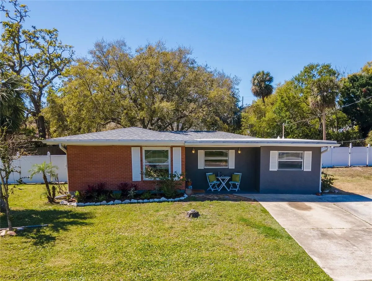 27 Park Avenue, Tarpon Springs, FL 34689 - Image #1