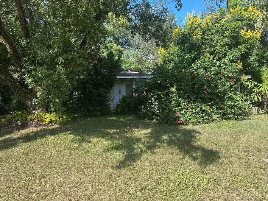 112 Mission Hills Avenue, Temple Terrace, FL 33617 - #2