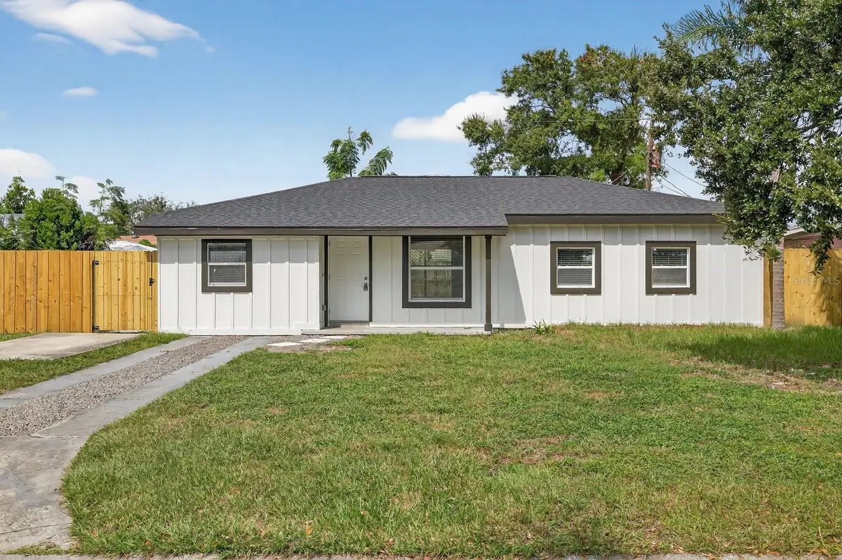 4009 W Wallace Avenue, Tampa, FL 33611 - Image #1