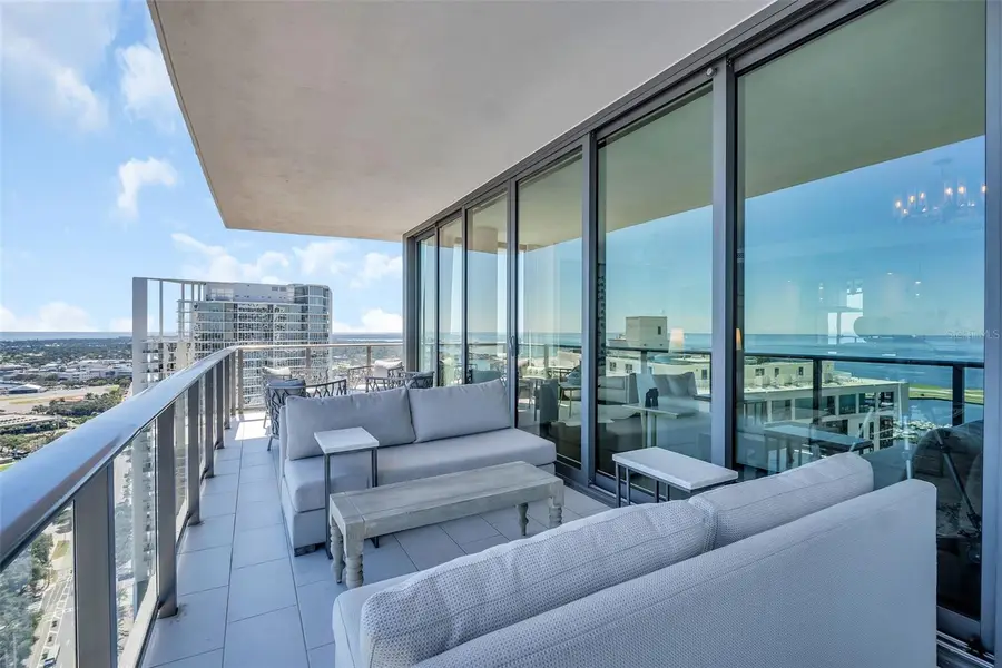 100 1st Avenue N #3001, Saint Petersburg, FL 33701 - #2