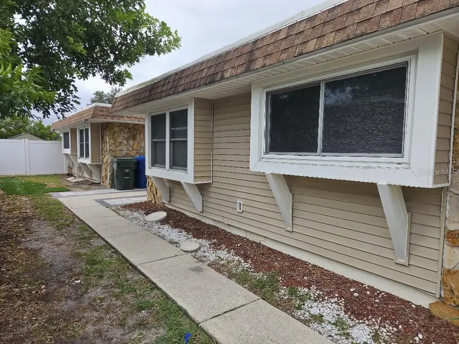 3505 Sherwood Drive #B, Largo, FL 33771 - Image #3