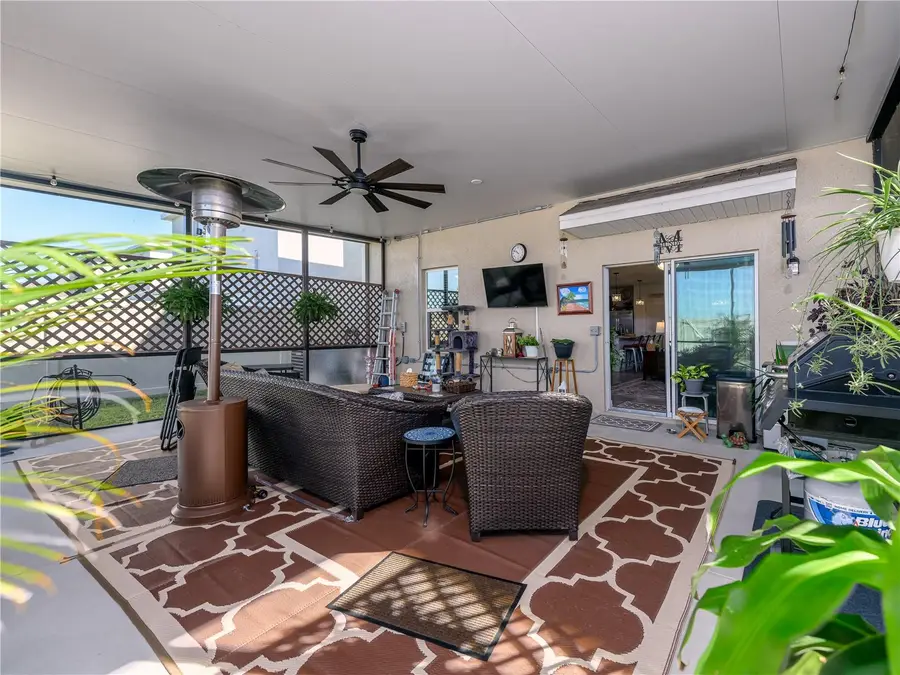 6284 Wandering Willow Drive, Wesley Chapel, FL 33545 - Image #2