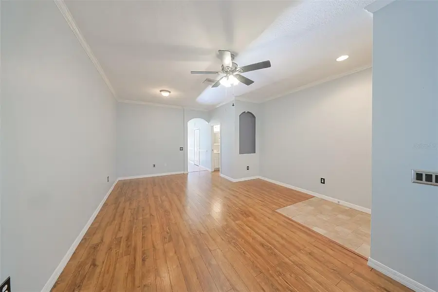 12855 Kings Crossing Drive, Gibsonton, FL 33534 - Image #3