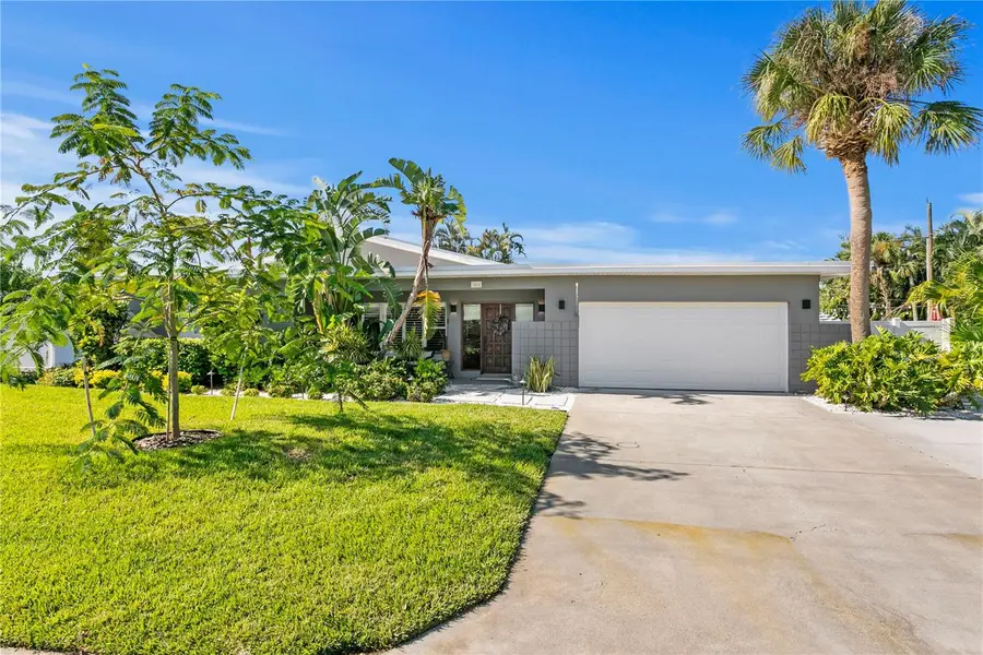 5065 39th Street S, Saint Petersburg, FL 33711 - Image #2