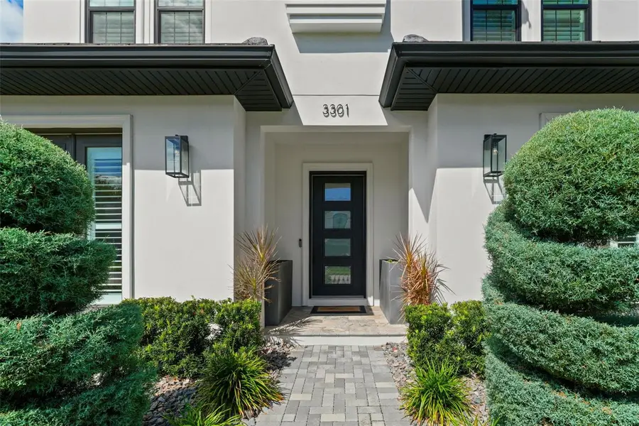 3301 W Lawn Avenue, Tampa, FL 33611 - Image #2