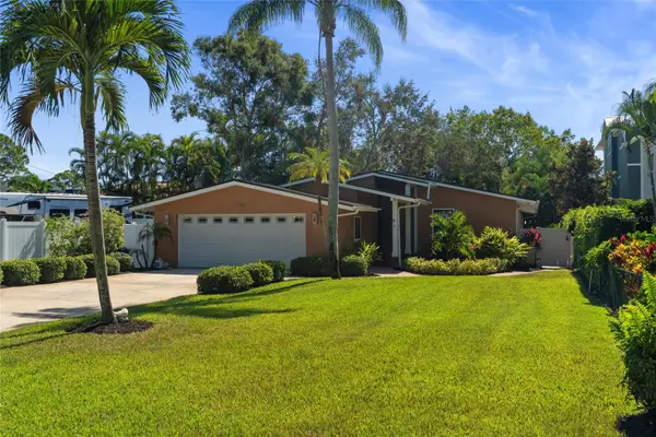 13000 Hibiscus Avenue, SEMINOLE, FL 33776