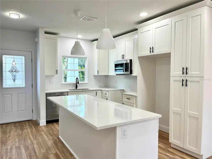 8112 N Greenwood Avenue, Tampa, FL 33604 - Image #2